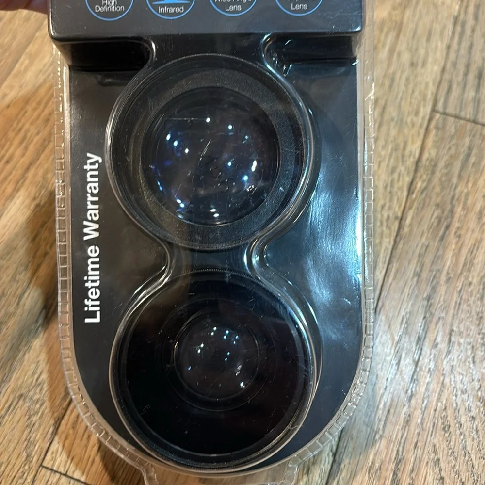New Vivitar digital lens set